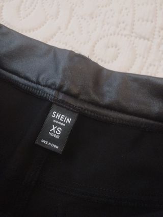 Pantalón imitación cuero negro Shein