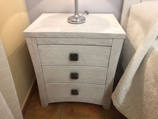 Dormitorio de matrimonio de madera maciza NUEVO