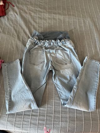 3 Vaqueros premamá (1 con etiqueta)