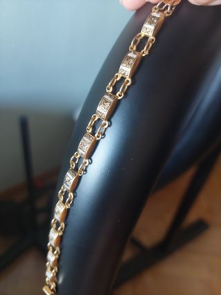 Pulsera metálica antigua