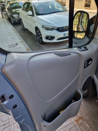 Opel Vivaro 2014