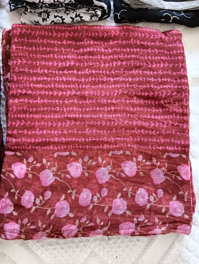 Lote Pañuelos y Foular (5uds)