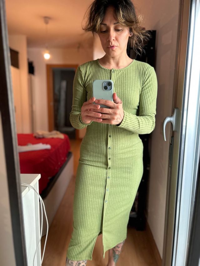 Vestido largo liso color verde talla S