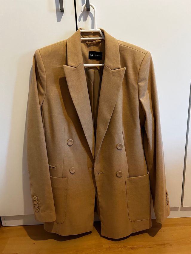 Americana color vainilla talla 36