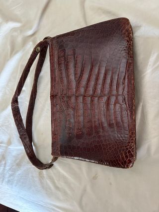 Juego de zapatos y bolso  en piel de cocodrilo