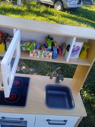 Cocinita de juguete