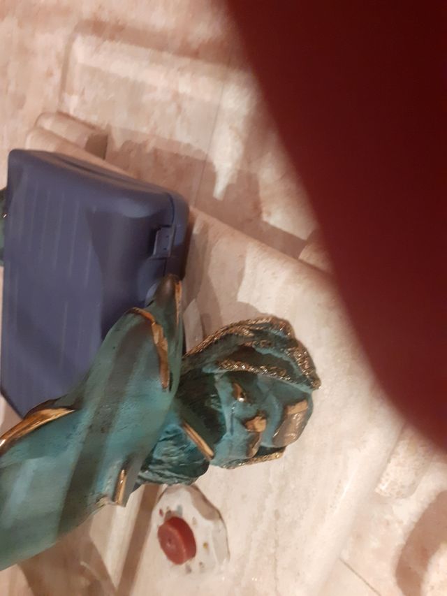 Mesa centro  marmol y cristal con delfines