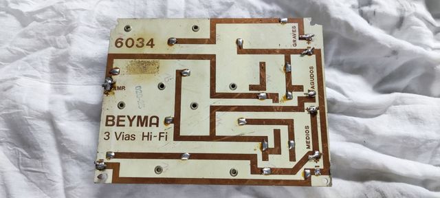 Pareja Filtros Beyma 3 vias