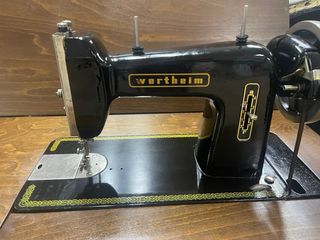 wertheim maquina de coser + mueble madera
