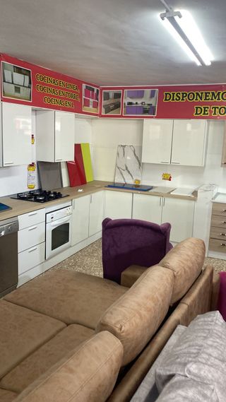 MUEBLES DE COCINA EN L 550€