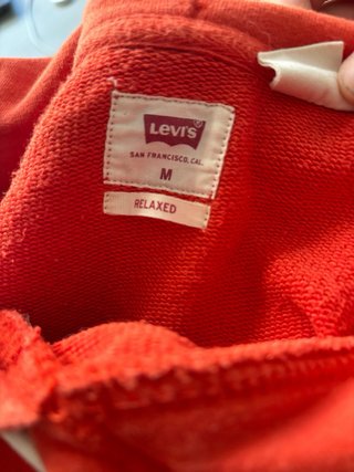 Sudadera levis roja M