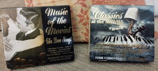 Cajas de CD's música de Cine