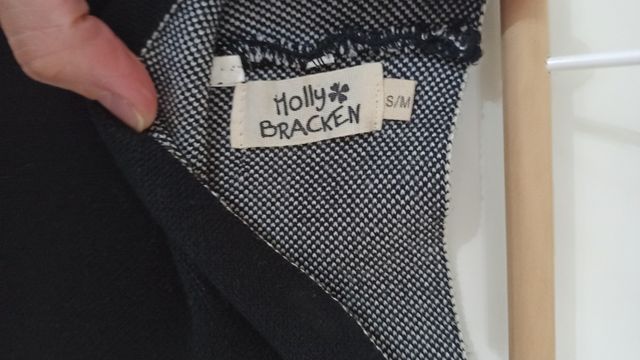 Minigonna nera da donna.