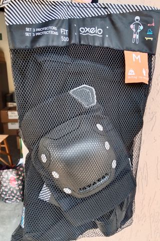 Pattini Oxelo tg. 40 protezioni tg. M – come nuovi