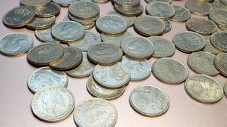 LOTE 127 MONEDAS 25 Pts. Rey Juan Carlos I 