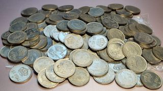 LOTE 127 MONEDAS 25 Pts. Rey Juan Carlos I 