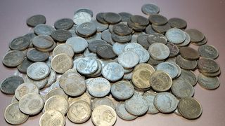 LOTE 127 MONEDAS 25 Pts. Rey Juan Carlos I 