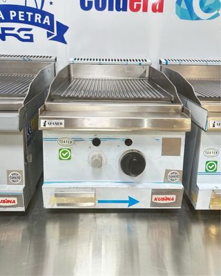 PLANCHA DE GAS CROMO DURO DE 40cmX60cm IVA INCL