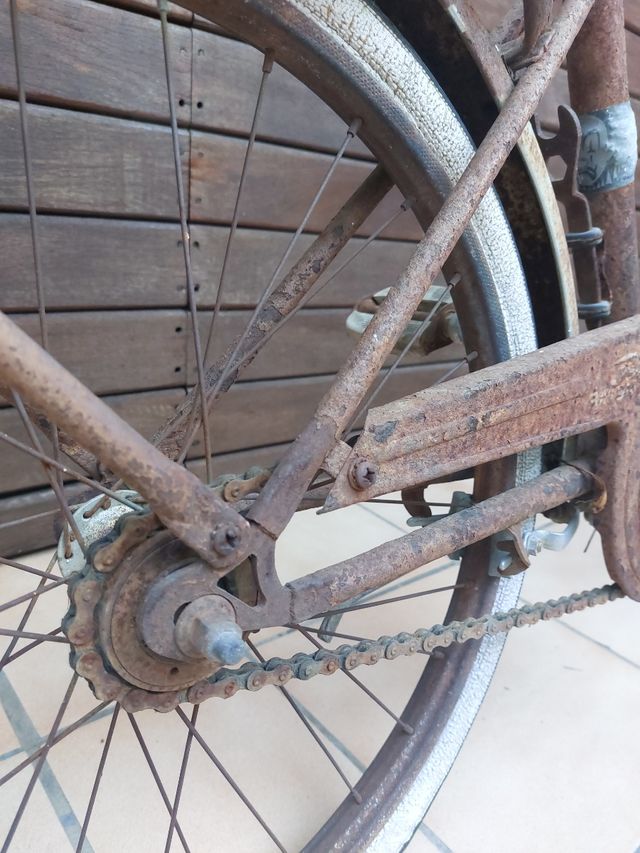 Bici oxidada decoración