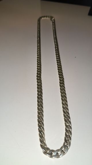 Cadena de plata
