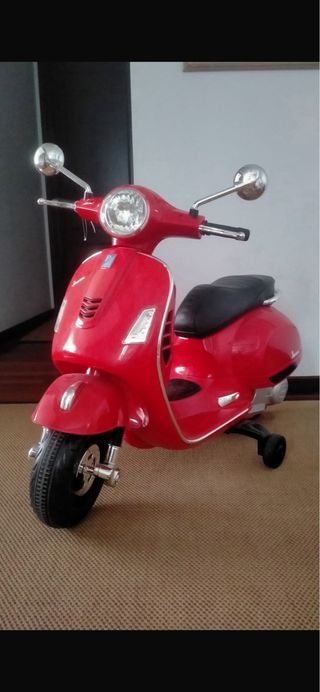 Moto infantil Triciclo Vespa Scooter Eléctrico