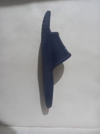 Chanclas Nike azul marino niño talla 37