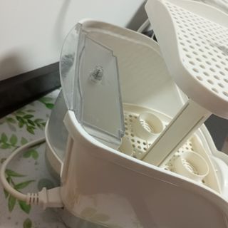 Esterilizador biberones marca Chicco