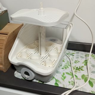 Esterilizador biberones marca Chicco