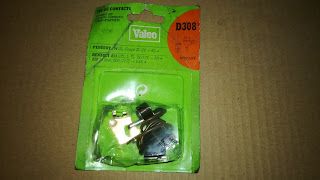 RENAULT R-20 Y R-30, PIEZAS Y RECAMBIOS (2)