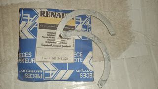 RENAULT R-20 Y R-30, PIEZAS Y RECAMBIOS (2)