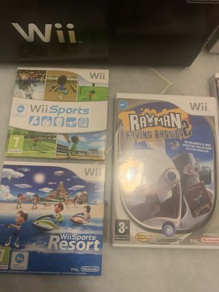 Wii Consola + 5 Juegos + 2 Mandos y 2 Nunchuk
