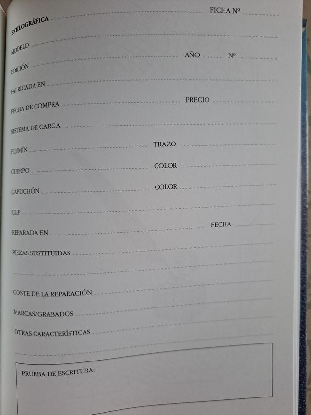 Libro para coleccionistas de plumas