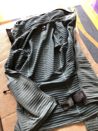 Sudadera técnica con capucha North Face