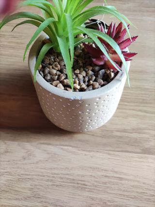 Lote dos macetas artificiales