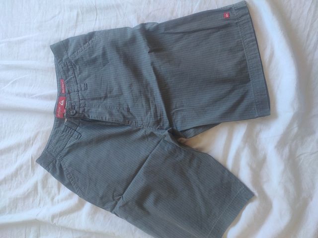 Pantalón corto chino talla xs Quiksilver