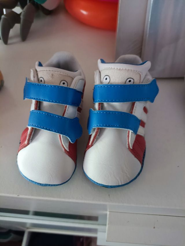Zapatillas bebe Adidas
