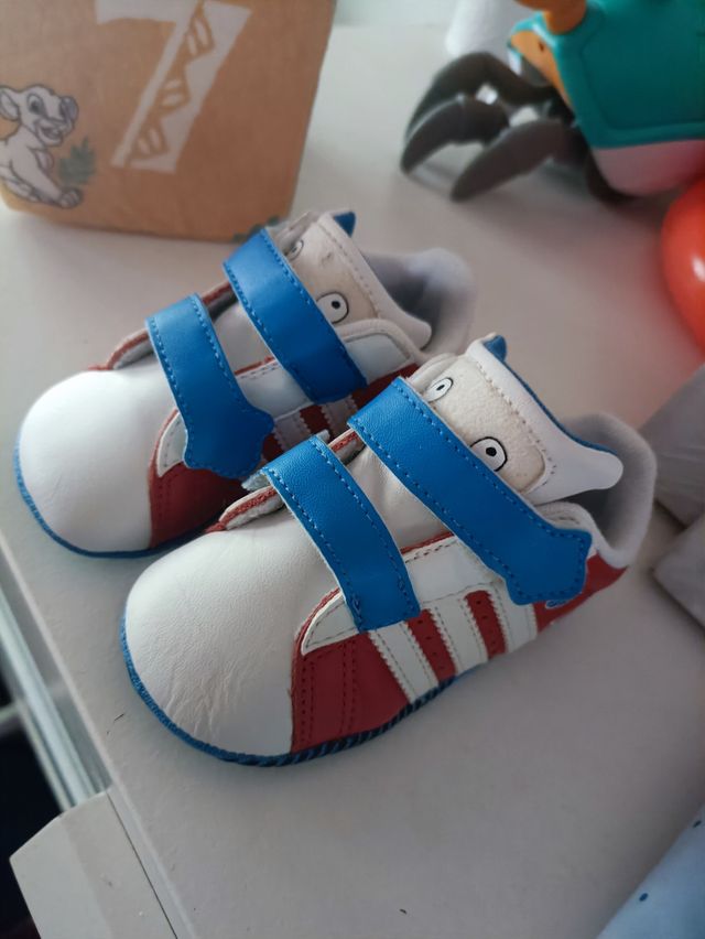 Zapatillas bebe Adidas