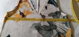 Camiseta sin mangas estampado de flores