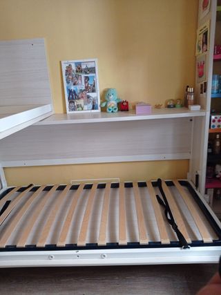 Mueble tren con 2 camas (1 plegable)