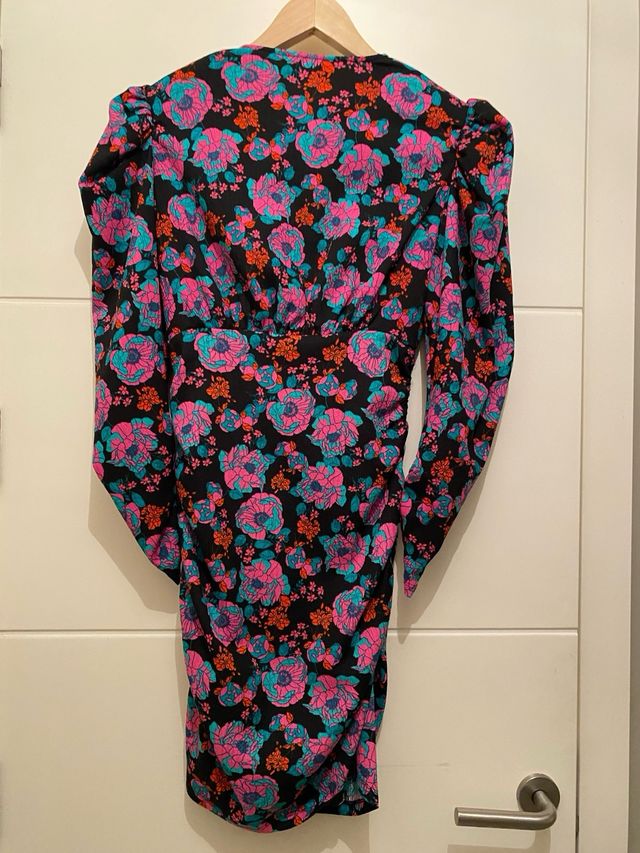 Vestido Zara frunces, mangas abullonadas