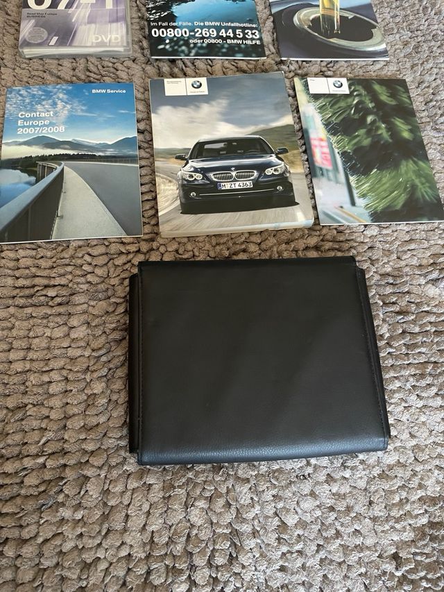 Nueva Bolsa con Libros BMW serie 530 E60 impoluto