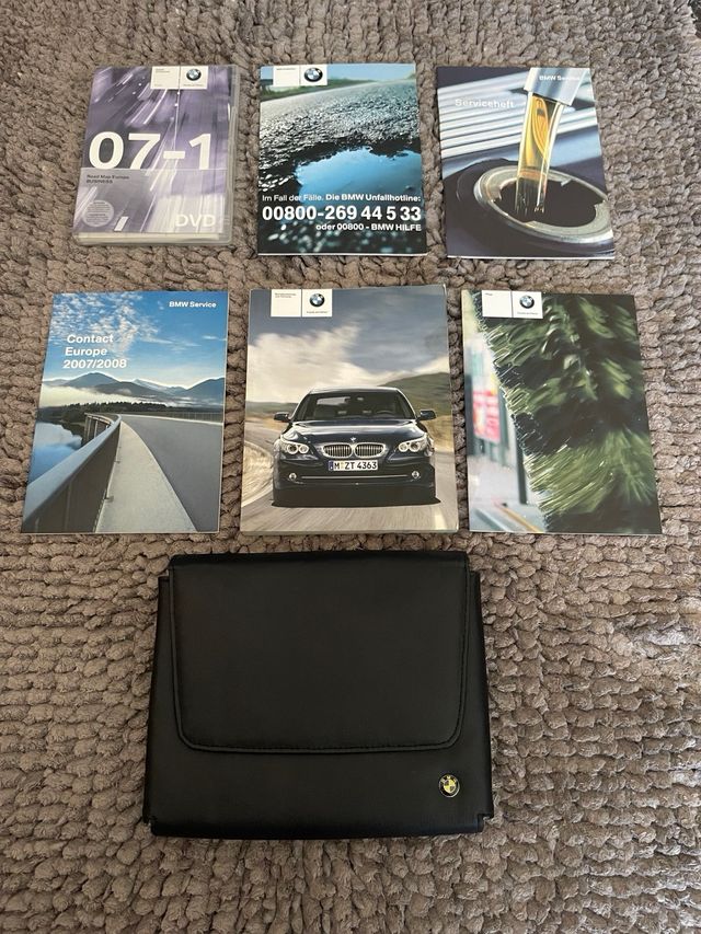 Nueva Bolsa con Libros BMW serie 530 E60 impoluto