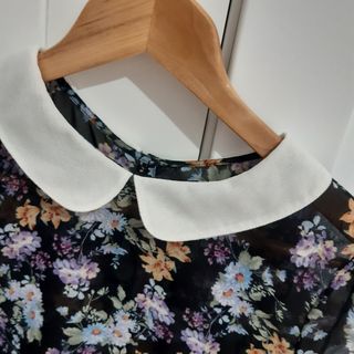 Camisa de gasa negra