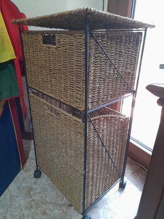 Mueble auxiliar con ruedas