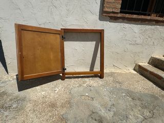 Puerta de madera maciza para hueco