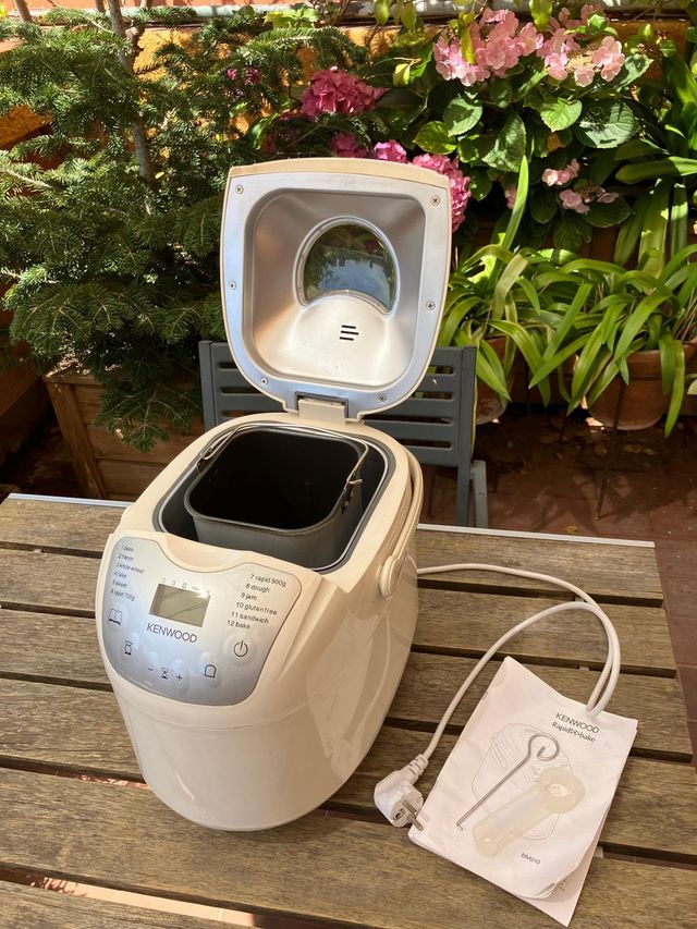 Panificadora KENWOOD BM210