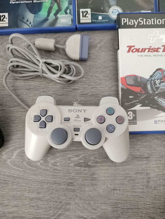 Video consola PS2 + juegos