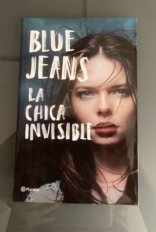 La Chica Invisible de Blue Jeans