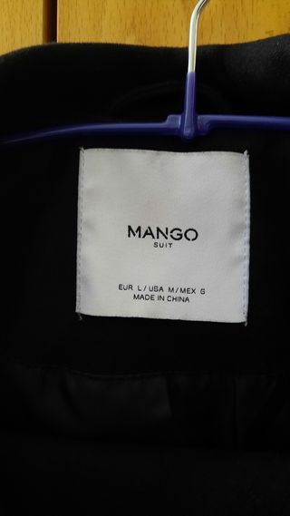 Traje negro MANGO antelina tachuelas