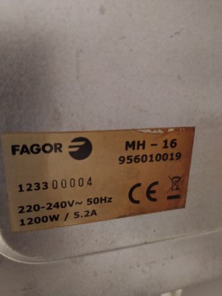 Horno de mesa libre instalación FAGOR de 1200w